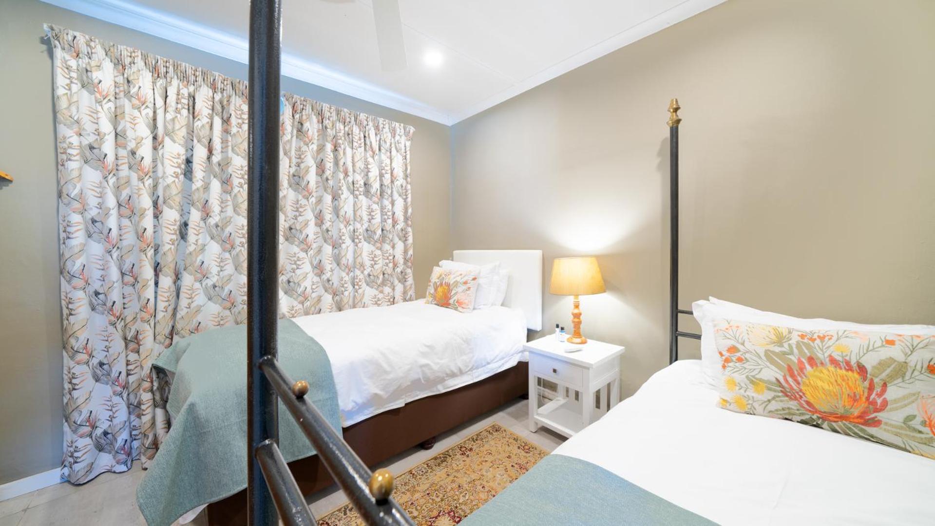 Equestre Bnb Pietermaritzburg Bagian luar foto